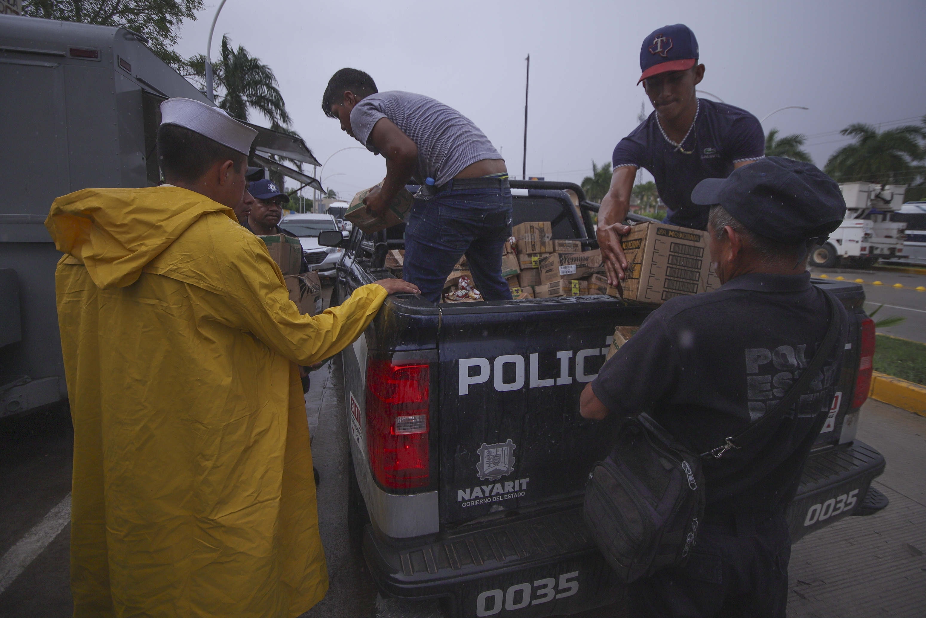 Activan fase de auxilio del Plan Marina en Nayarit y Sinaloa por "Willa"