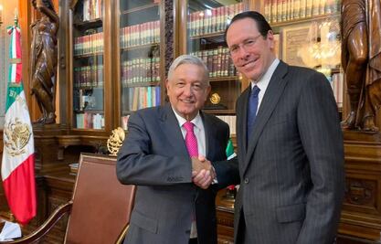 AMLO sostiene encuentro con director Ejecutivo de AT&T