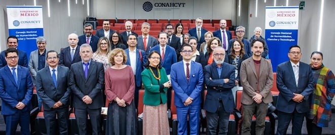 Rosaura Ruiz, primera secretaria de Ciencia, presenta a su equipo de transición