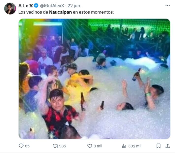 Los mejores memes de la espuma tóxica en Naucalpan. Foto: Redes Sociales