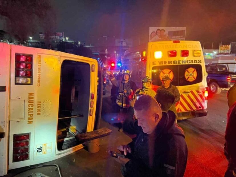 Volcadura de microbús en vía Gustavo Baz deja 12 lesionados  