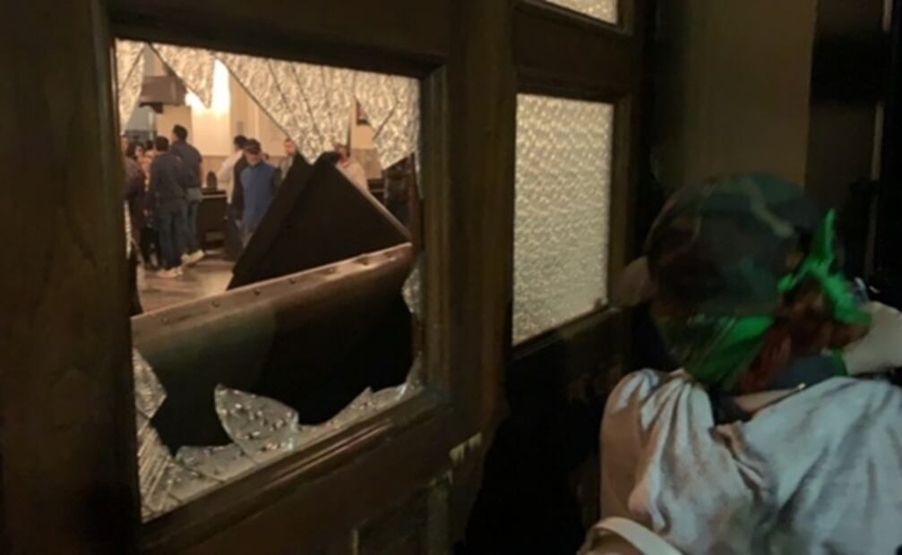 "Los niños no se tocan"; vandalizan catedral en Sonora tras marcha del 8 de marzo