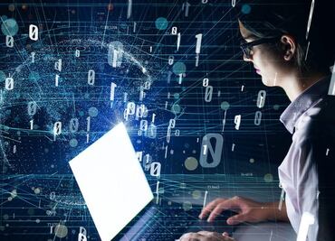 30 años de la World Wide Web: cuál es la diferencia entre internet y la web (y por qué muchos las confunden)