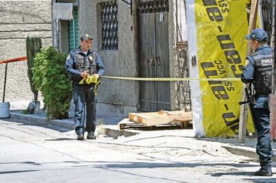 Hallan túnel de gasolina clandestino en Azcapotzalco