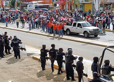 Disidentes protestan contra la reforma