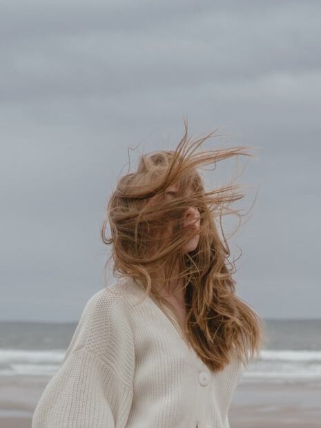 Tips que te ayudarán a cuidar tu pelo si vas a la playa en Semana Santa