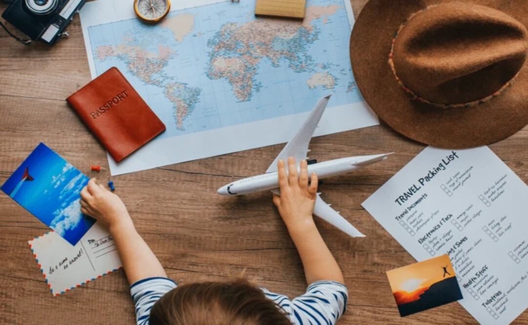 Pasaporte mexicano para menores de edad. Foto: Shutterstock