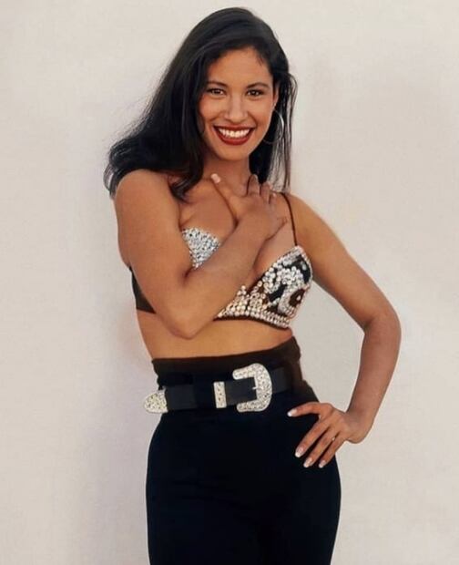 La "Reina del Tex-Mex" conquistó al mundo con su talento y carisma. Foto: Facebook Selena