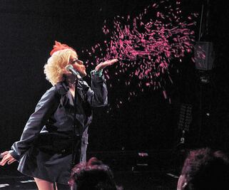 Minerva Valenzuela indaga en las mujeres ausentes