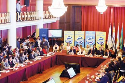 Latinoamérica acuerda hoja de ruta para combatir al zika