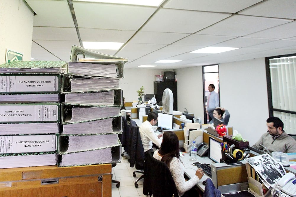 Las oficinas actuales del INE son incómodas para los trabajadores porque son pequeñas, no tienen ventilación natural y están llenas de cajas de cartón (ADRIÁN HERNÁNDEZ. EL UNIVERSAL)