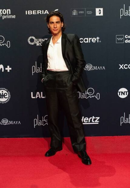 Enzo Vogrincic, protagonista de "La sociedad de la nieve", en la alfombra de los Premios Platino. Foto: Cortesía Premios Patino