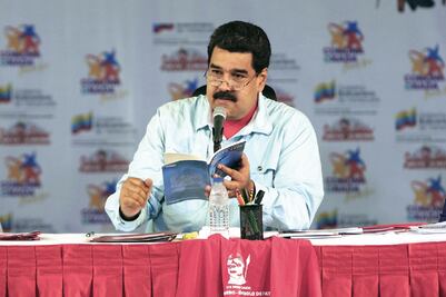 Maduro pide una revolución “radical”