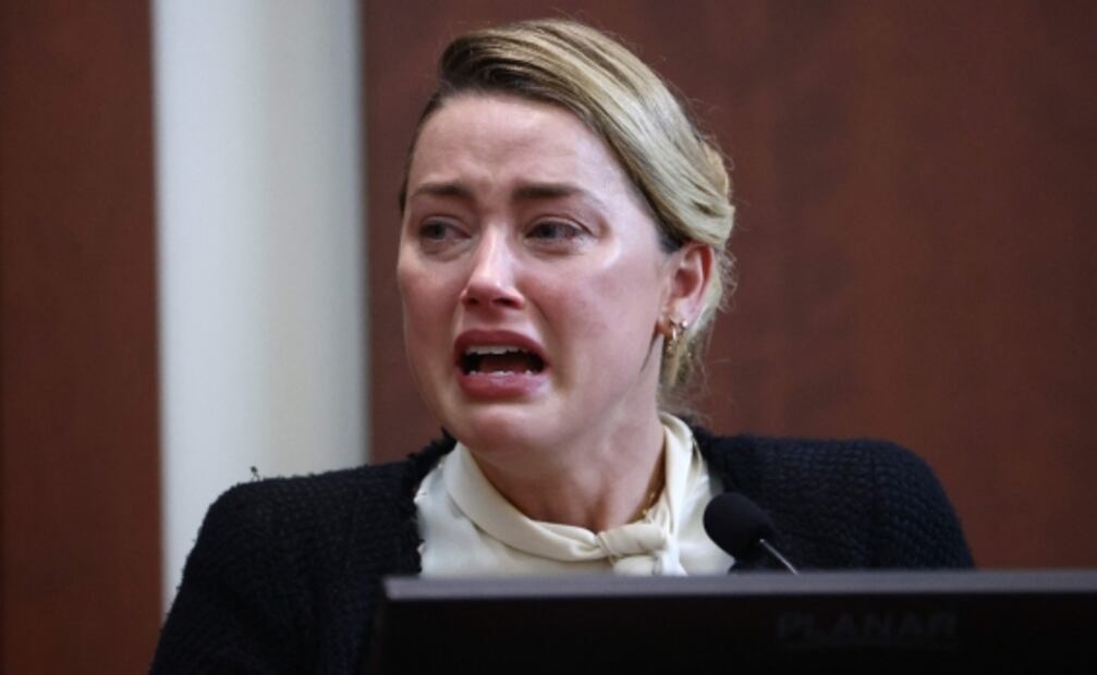 Amber Heard acusa a Johnny Depp de agredirla sexualmente con una botella
