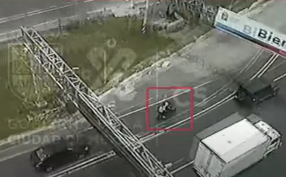 SSC sigue ruta de asaltantes en moto por el C5; los captura en Indios Verdes 