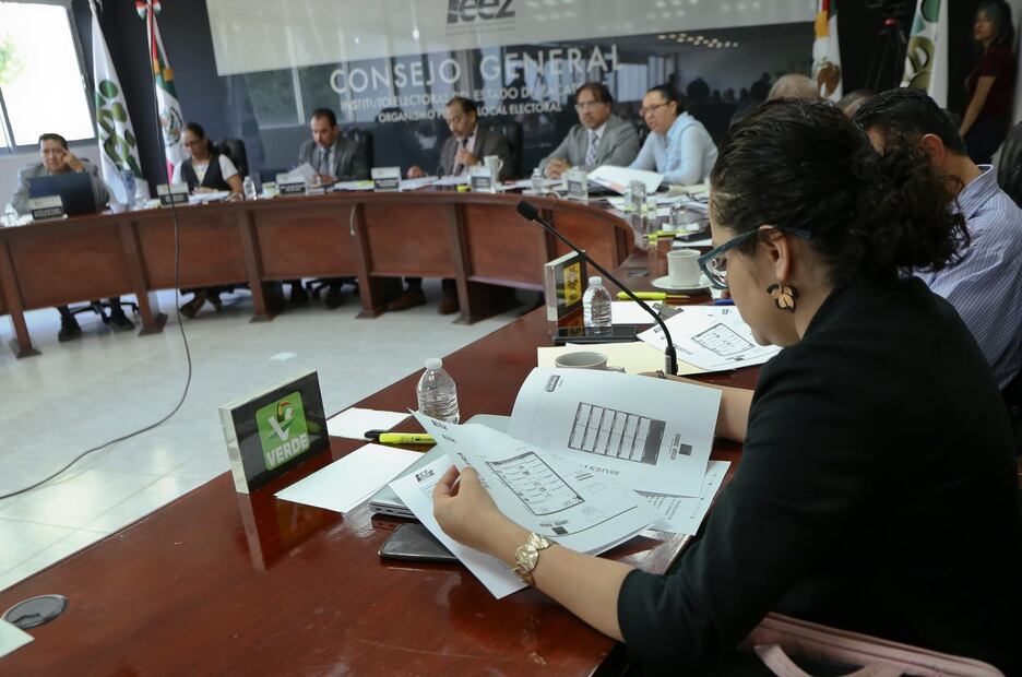 Consejo General del Instituto Electoral del Estado de Zacatecas tuvo que asumir el cómputo de la elección. Foto: Especial