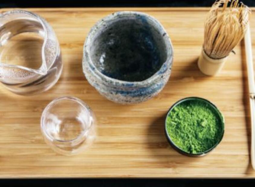 Jaso presenta un menú de postres maridado con matcha