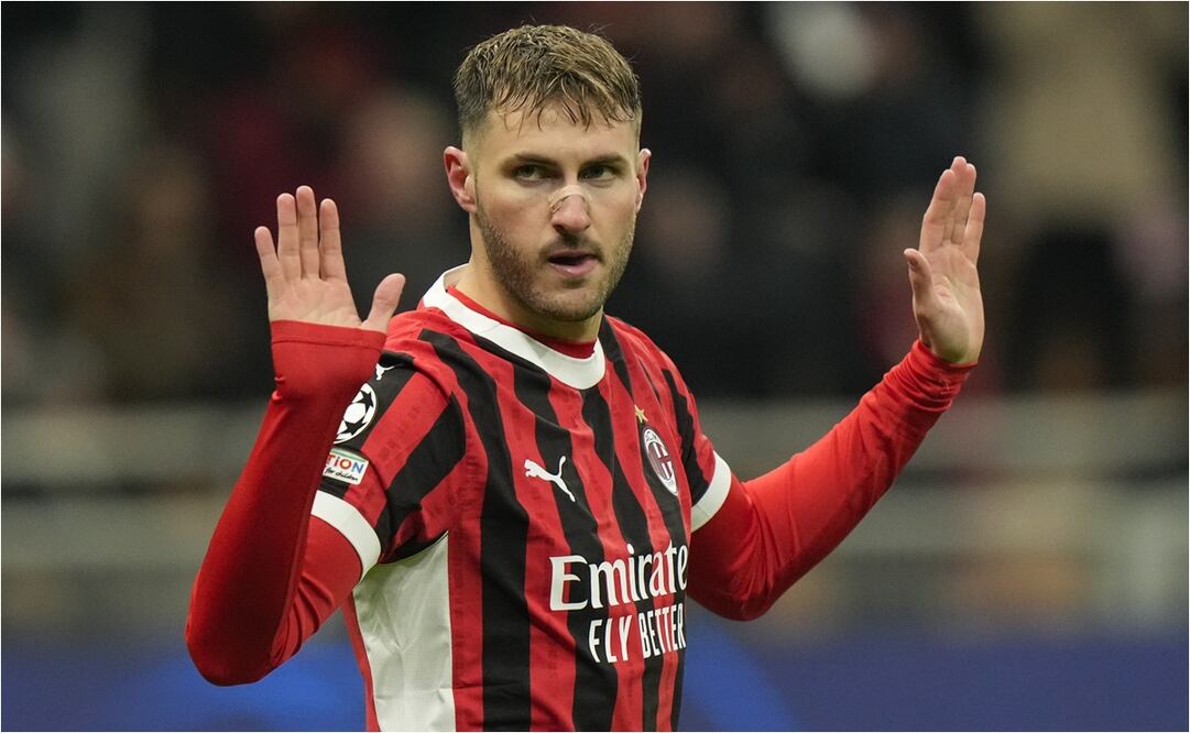 Santiago Giménez falla penalti; la afición del Napoli se burla del mexicano - FOTO: AP