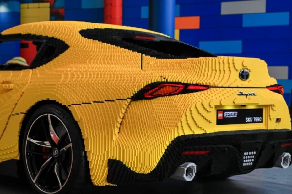 Toyota y LEGO crean un Supra completamente funcional a tamaño real