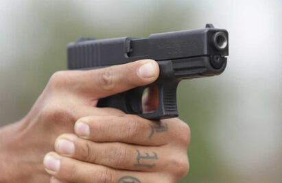 Ofrecen 30 mil pesos de recompensa a quien devuelva material escolar de estudiante de medicina en Pachuca