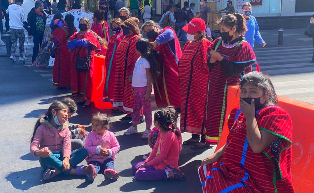 El campamento que tiene más de un año en avenida Juárez cerca de Eje Central, son personas pertenecientes a la comunidad triquis, desplazados de sus hogares en Oaxaca. Foto: Archivo/EL UNIVERSAL 