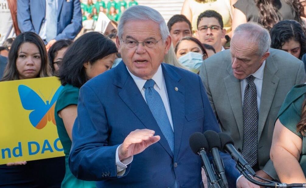 Si Menéndez renuncia, el gobernador de Nueva Jersey, Phil Murphy, quien fue uno de los primeros demócratas en pedir la renuncia de Menéndez, nombrará a un senador para terminar temporalmente su mandato, que termina en enero de 2025. Foto: Twitter @SenatorMenendez