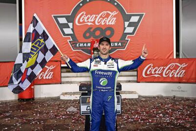 Daniel Suárez y su triunfo como ofrenda al cielo  