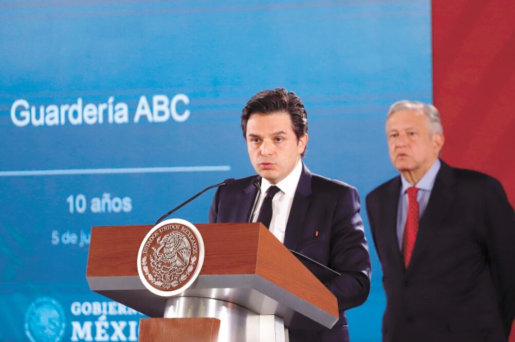 El titular del IMSS, Zoé Robledo, dijo que se detectaron mil 500 casos de empresas que falsearon pagos y contratos. Foto: ARCHIVO EL UNIVERSAL