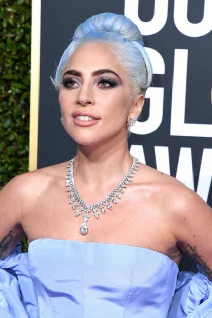 El collar de 5 millones de dólares de Lady Gaga y otras joyas que brillaron en los Golden Globes
