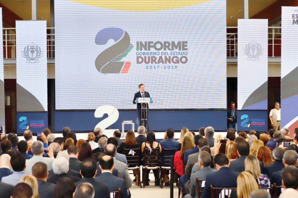 Al rendir su Segundo Informe de Gobierno, José Rosas Aispuro dijo que entre los proyectos que desarrollará en los próximos años está la creación de un sistema estatal para atención alimentaria y mejoramiento de vivienda (ESPECIAL)