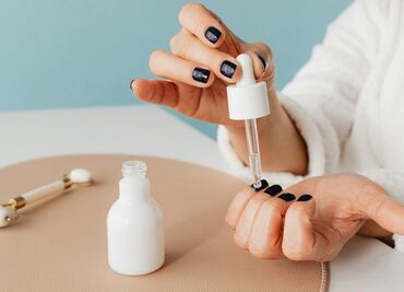Cómo usar el aceite de oliva para fortalecer tus uñas