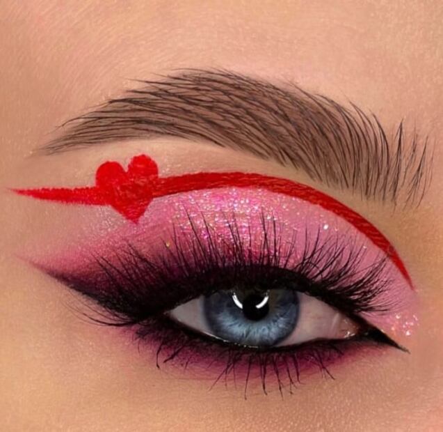 Maquillaje romántico para brillar en San Valentín