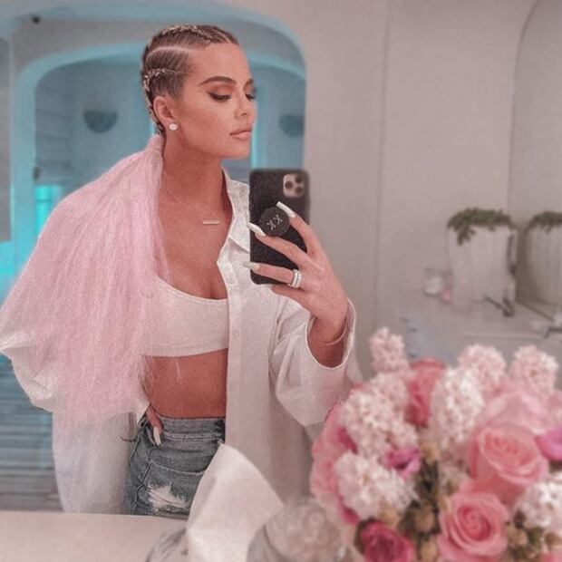 5 looks de Khloé Kardashian perfectos para usar en casa