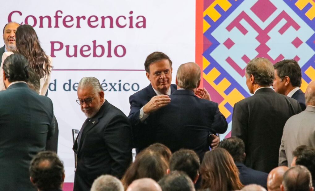 La presidenta Claudia Sheinbaum agradeció al sector empresarial por su apoyo y llamados de unidad nacional ante la amenaza de aranceles por parte del presidente de Estados Unidos, Donald Trump. Foto: Axel Sánchez/EL UNIVERSAL