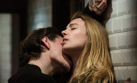 El drama francés en Netflix que dura 98 minutos y que te atrapará de inicio a fin