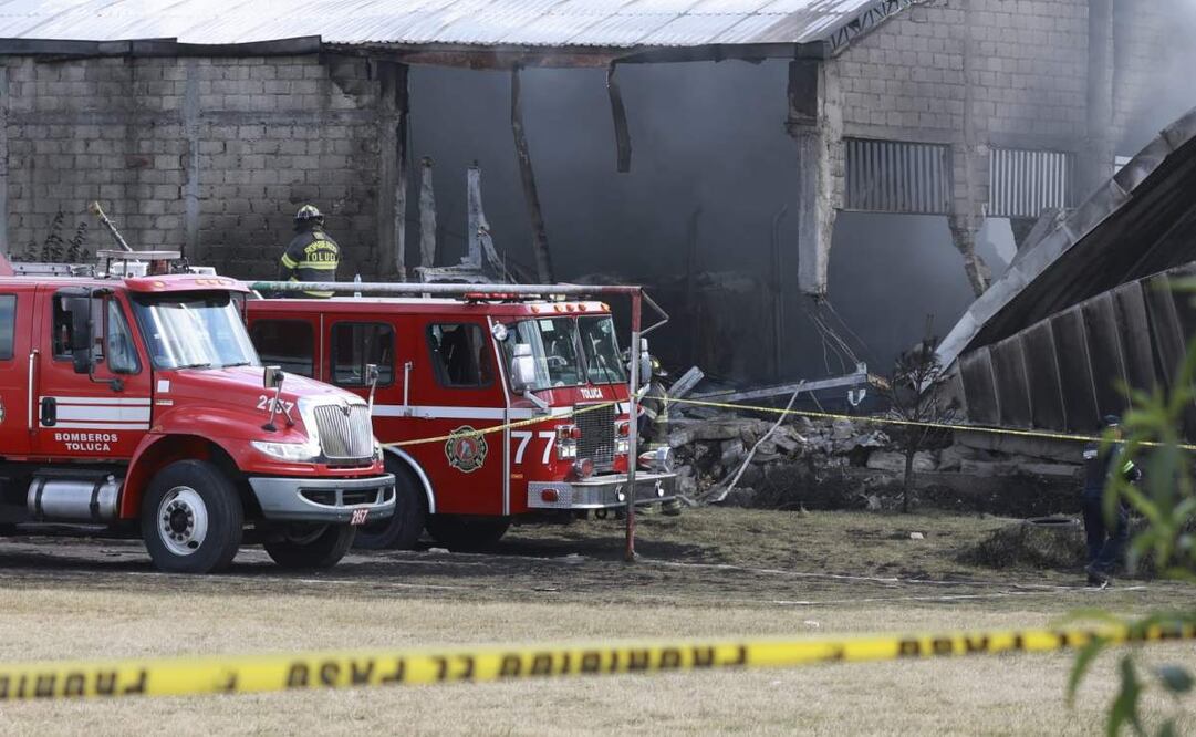 Desplome de avioneta en Toluca deja 6 muertos. Foto: Alejandro Vargas