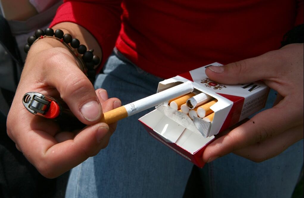 En la CDMX hay 1.9 millones de fumadores, lo que representa 27.8% de la población (Foto: Archivo)