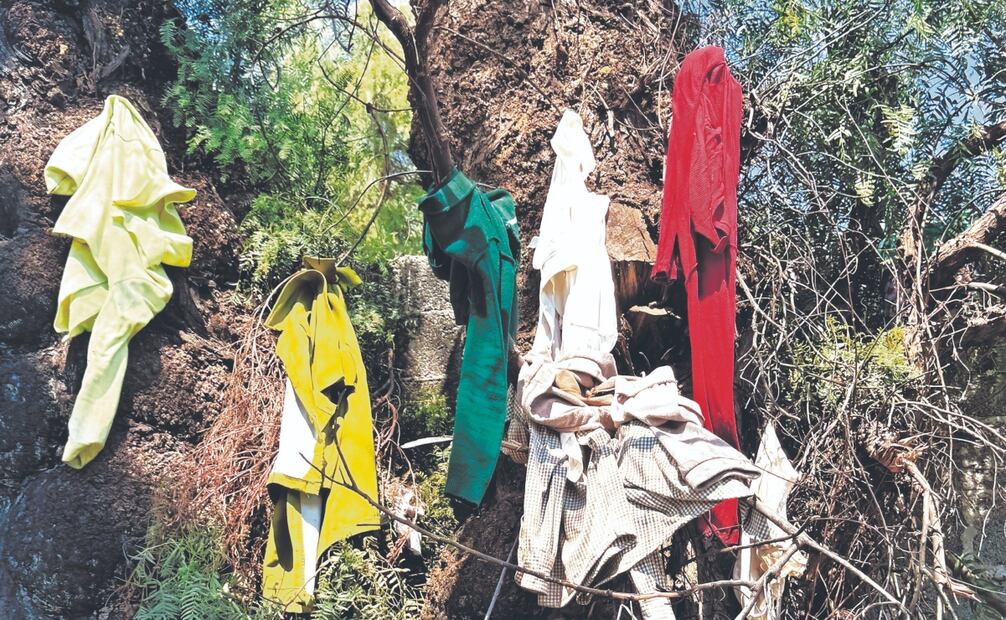 La ropa en terrenos baldíos indica que ahí viven varias personas. 
 Foto: de Dinorath Mota