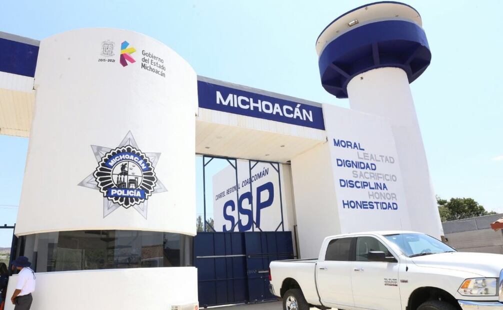 Cuartel regional de Coalcomán. Foto: X @Silvano_A