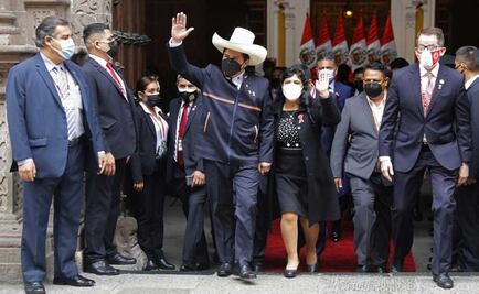 Fiscalía de Perú investiga al presidente Pedro Castillo y a su esposa por presunto plagio de tesis