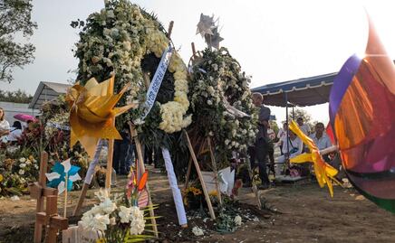 Sepultan a cadete América Yamileth, fallecida en choque del Buque Cuauhtémoc; “Estoy muy orgulloso de mi hija", dice su padre