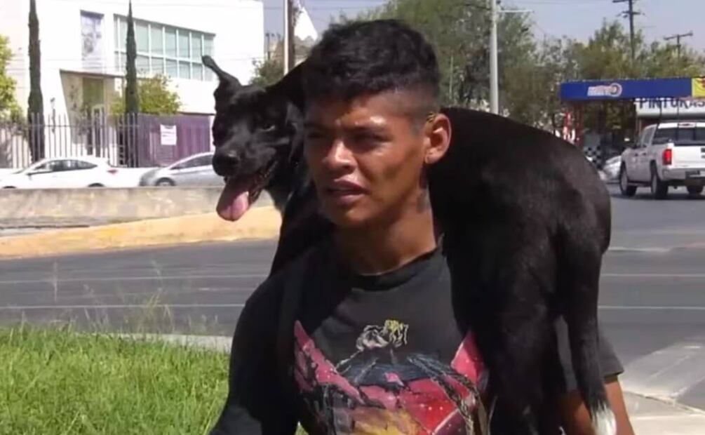 Amílcar Jaimes y su perro Niño Foto: Fuerza Informativa Azteca