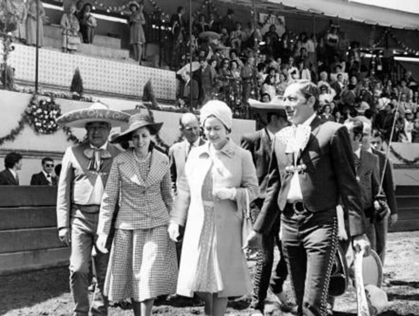 El día que la Reina Isabel y el príncipe Felipe visitaron un mercado en México
