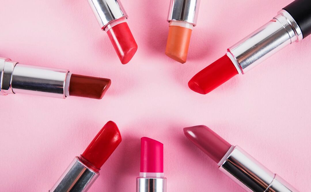 Del 2014 al 2024 la venta de labiales en el país creció 18.7%. Foto: Freepik