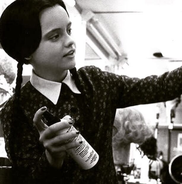 Así luce hoy Christina Ricci, actriz que interpretó a Merlina, a sus 43 años