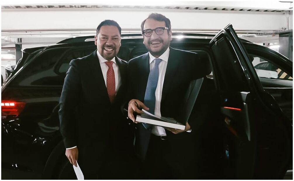 Pedro Haces presume foto con Andy López Beltrán; morenistas acompañan a Armenta en toma de protesta como gobernador de Puebla. Fotos: Tomadas de redes sociales