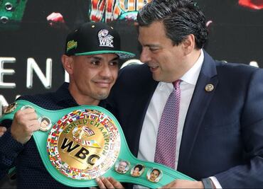 El Gallo Estrada deja cetro de la AMB, en busca de la trilogía contra Chocolatito González