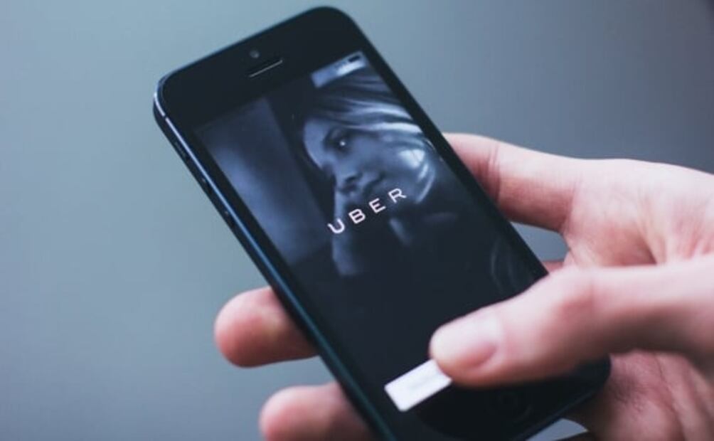 Uber no permitirá autos de combustión interna a partir de 2030