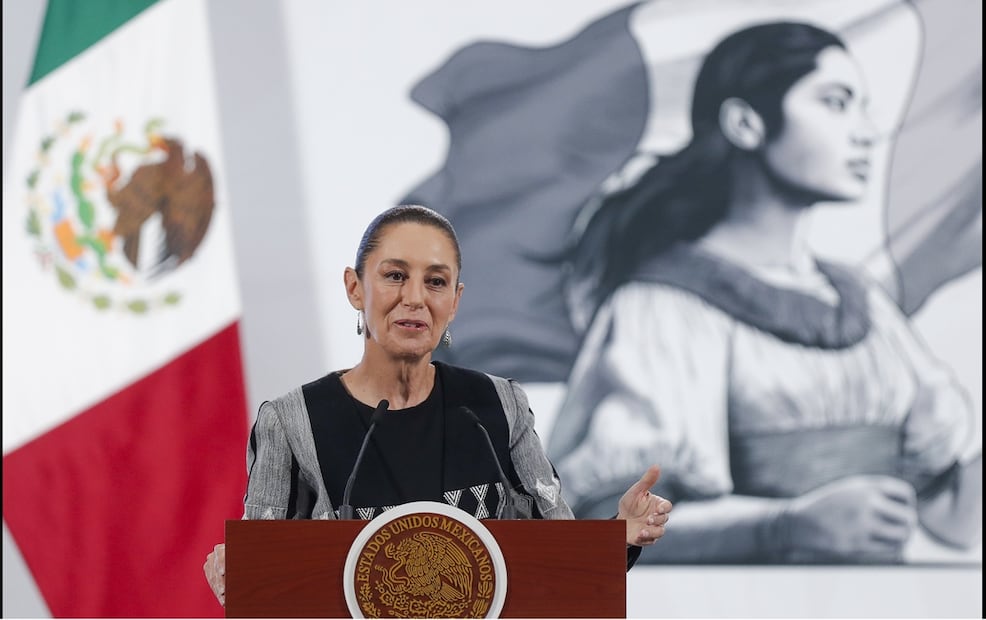 La presidenta Claudia Sheinbaum descartó que, en el sexenio anterior de Andrés Manuel López Obrador se haya encontrado reportes de compra de medicamentos a sobreprecio. Foto: EFE