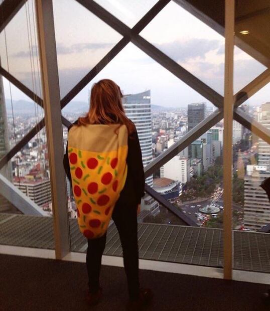 Lanzan monederos con forma de pan de dulce y bolillo